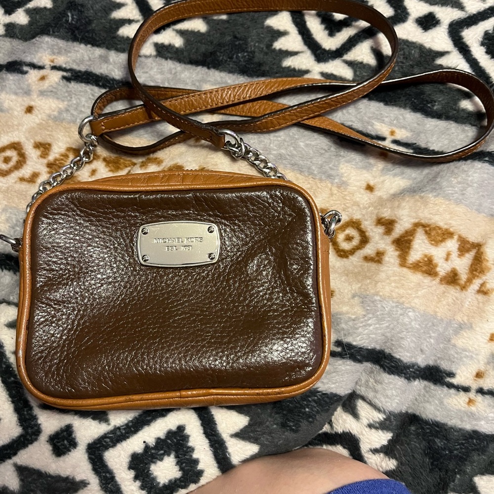 Michael Kors EUC Brown Leather Crossbody Bag with Chain Strap